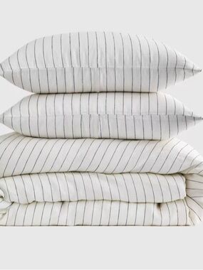 NWOT QUINCE European Linen Duvet Cover Set King/Cal King Pencil Stripe 3 Piece